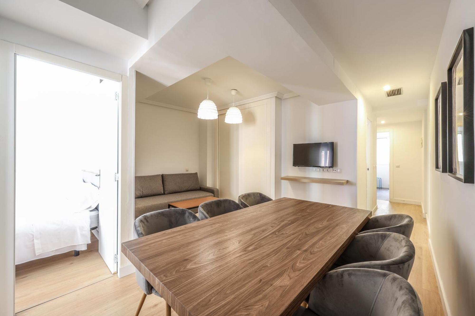 Apartamentos Reformados En Tirso De Molina Act Madrid Esterno foto