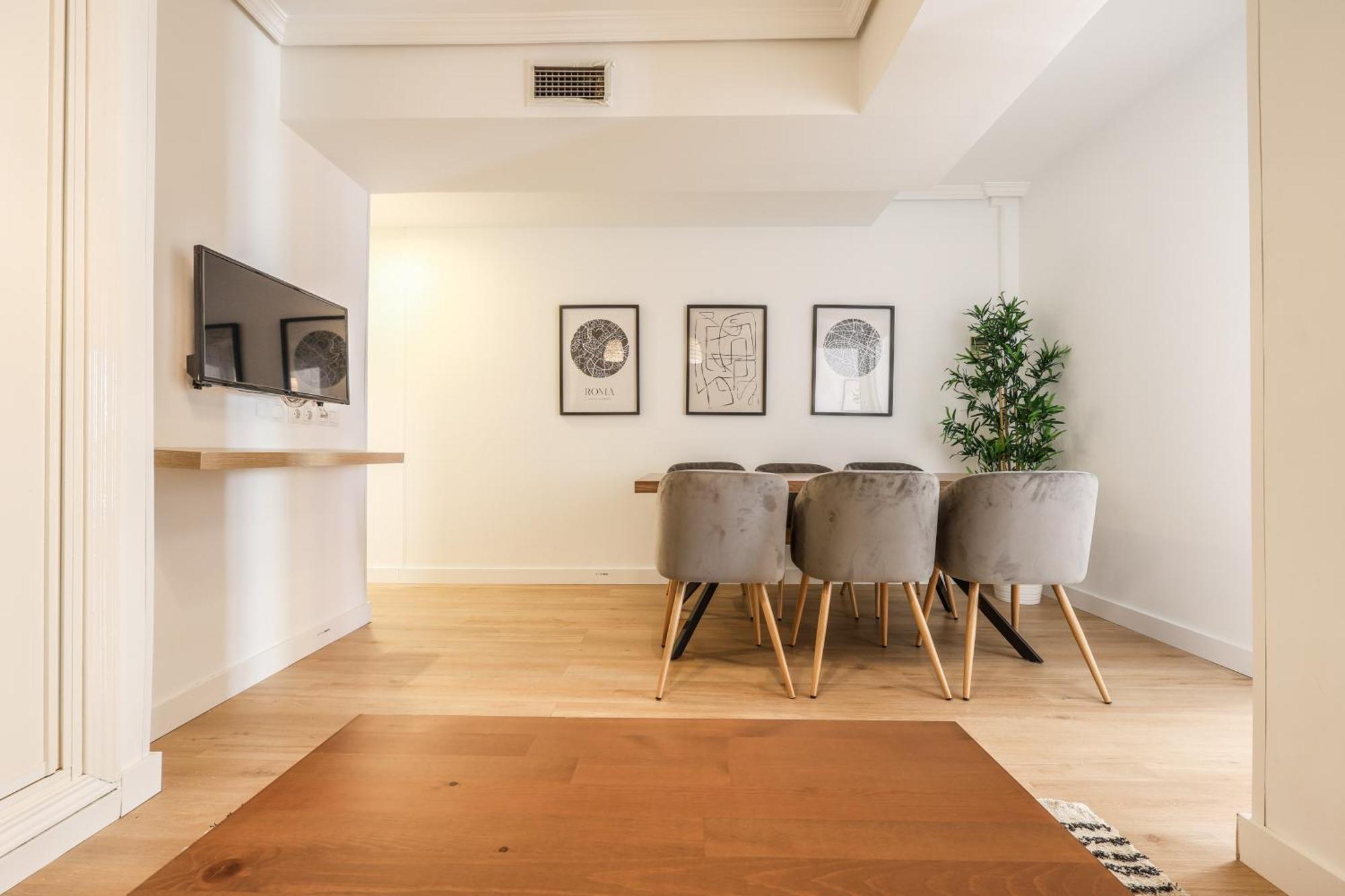 Apartamentos Reformados En Tirso De Molina Act Madrid Esterno foto