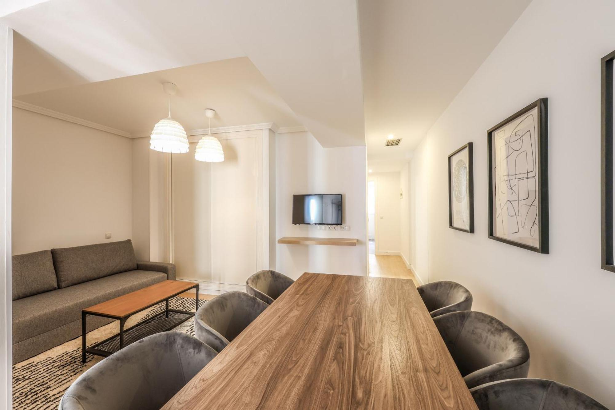 Apartamentos Reformados En Tirso De Molina Act Madrid Esterno foto