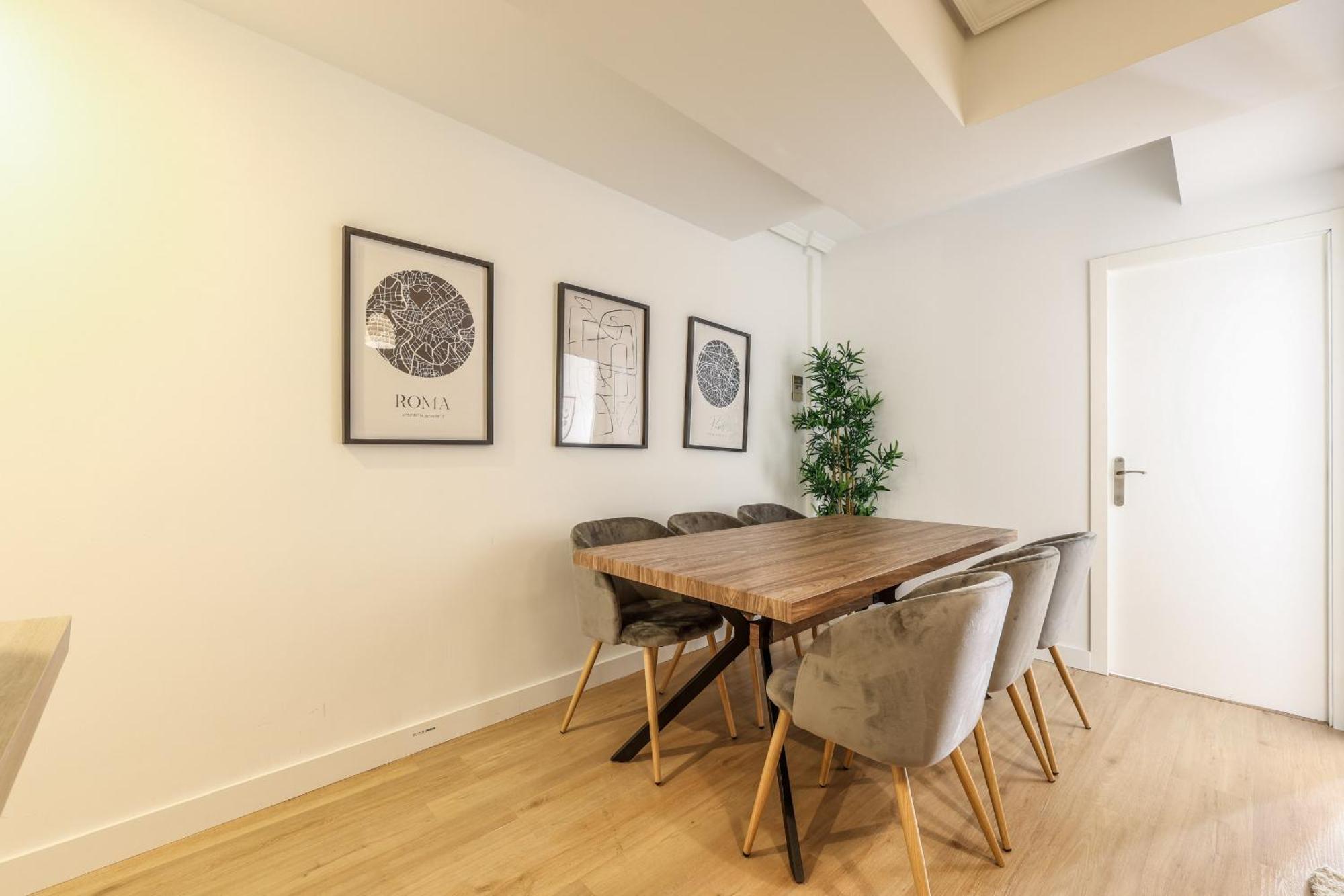 Apartamentos Reformados En Tirso De Molina Act Madrid Esterno foto